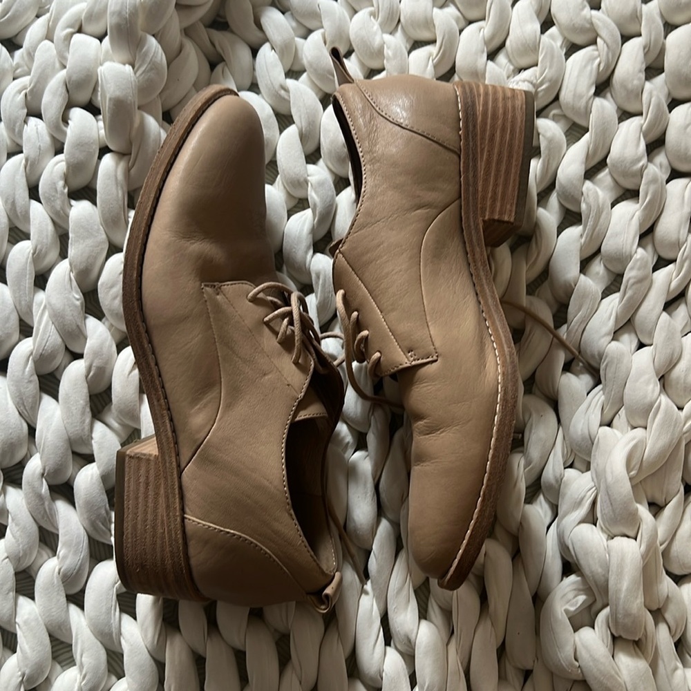 Eileen Fisher Tan Oxford Shoes, Size 8